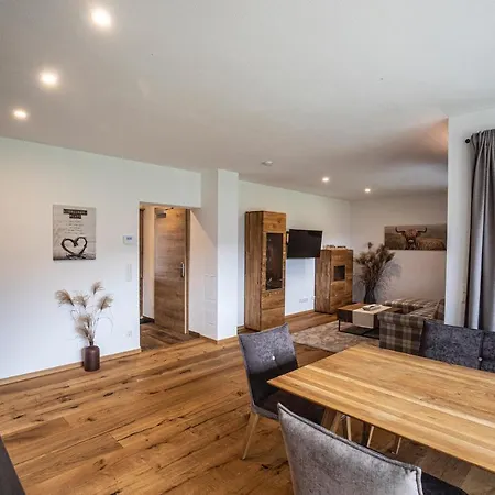 Dachstein Apartman Russbach am Pass Gschütt