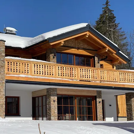 Dachstein Apartman *